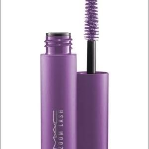 MAC Zoom Lash -Plum Reserve-